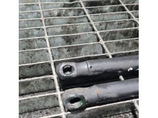 bontott VOLVO XC90 Gázrugós Kitámasztó Teleszkóp Motorháztető