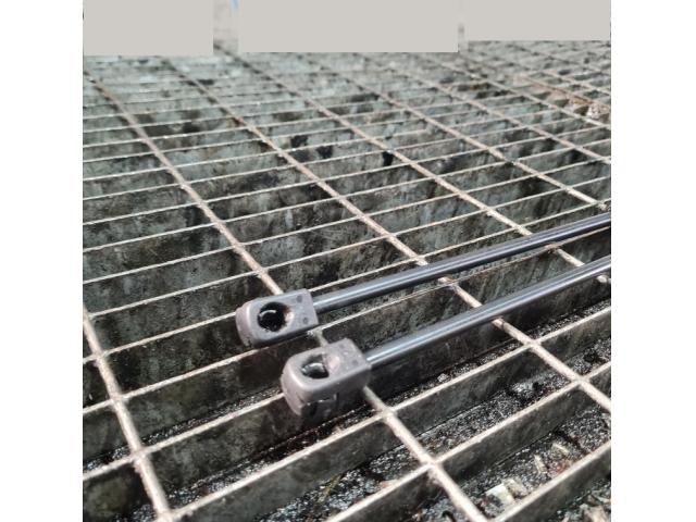 bontott VOLVO XC90 Gázrugós Kitámasztó Teleszkóp Motorháztető