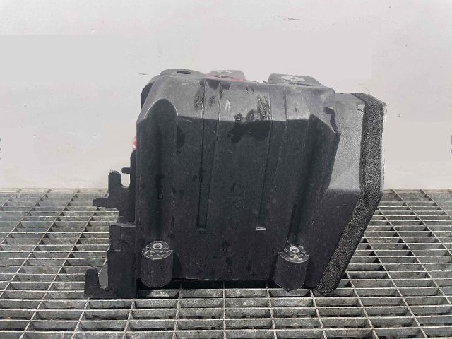 bontott VOLVO XC90 II Akkumulátor Tartó