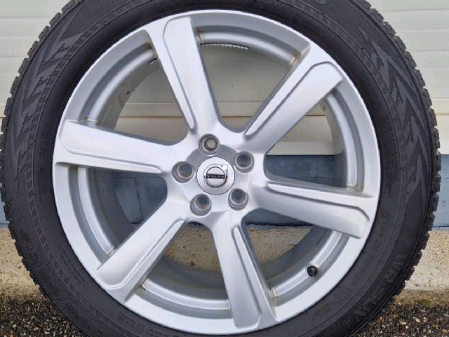 bontott VOLVO XC90 II Alufelni Szett Gumival