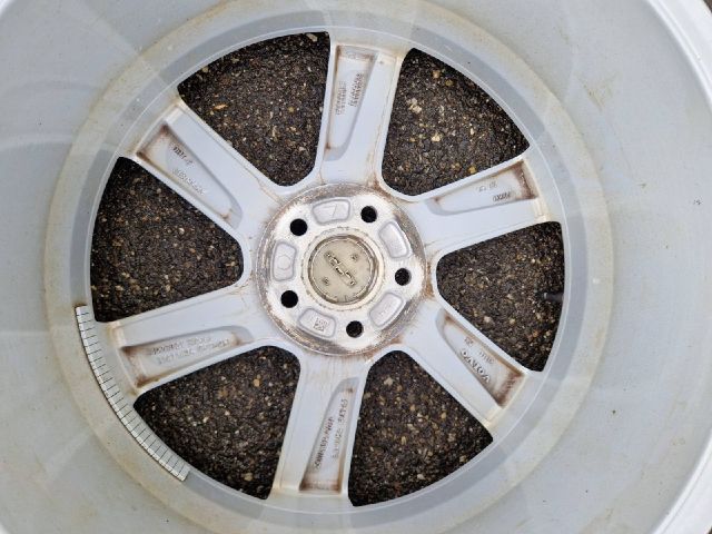 bontott VOLVO XC90 II Alufelni Szett Gumival