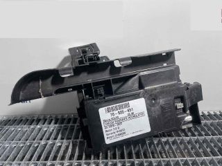 bontott VOLVO XC90 II Biztosítéktábla Motortér