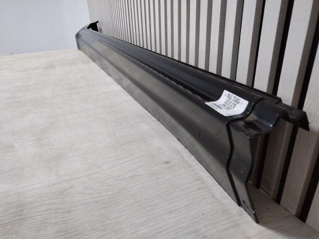 bontott VOLVO XC90 II Bal Küszöb