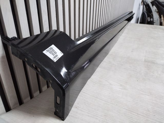 bontott VOLVO XC90 II Bal Küszöb