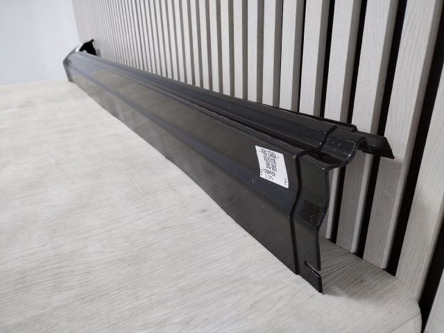 bontott VOLVO XC90 II Bal Küszöb