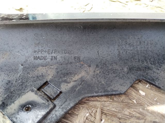 bontott VOLVO XC90 II Első Lökhárító (Üresen)