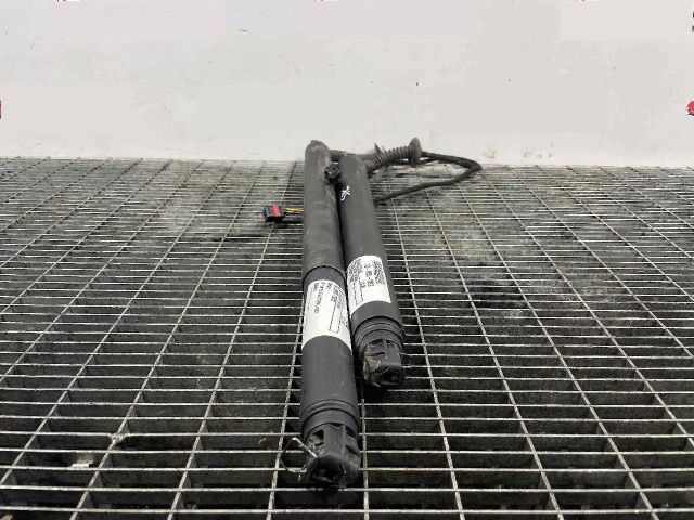 bontott VOLVO XC90 II Gázrugós Kitámasztó Teleszkóp Csomagtérajtó (Pozíciófüggetlen)