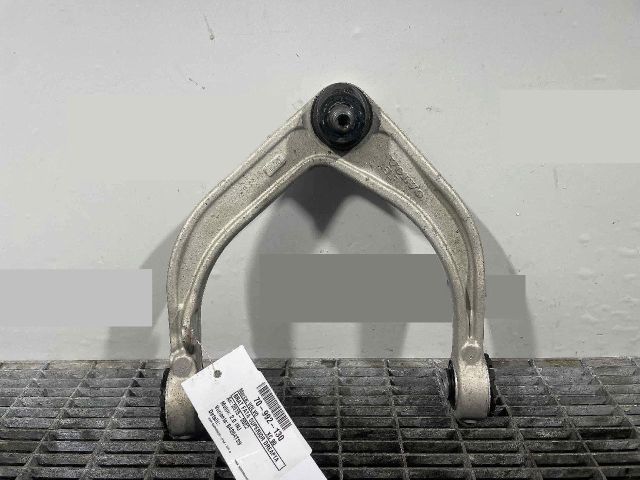 bontott VOLVO XC90 II Jobb első Felső Lengőkar