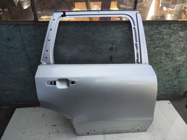 bontott VOLVO XC90 II Jobb hátsó Ajtó (Üres lemez)