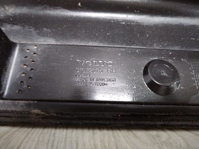 bontott VOLVO XC90 II Jobb Küszöb