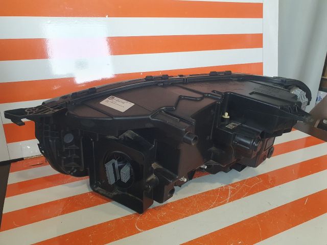 bontott VOLVO XC90 II Jobb Ledes Fényszóró