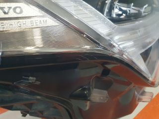 bontott VOLVO XC90 II Jobb Ledes Fényszóró