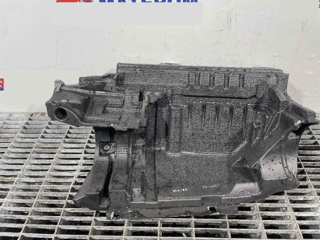 bontott VOLVO XC90 II Kartervédő