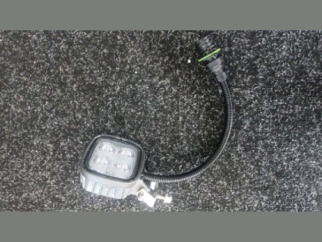 bontott VOLVO XC90 II Ködfényszóró (Pozíciófüggetlen)