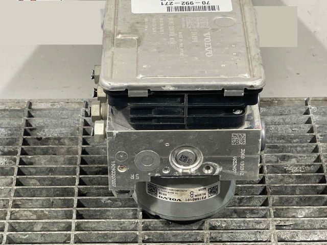 bontott VOLVO XC90 II ABS Kocka