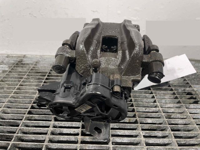 bontott VOLVO XC90 II Bal hátsó Féknyereg Munkahengerrel