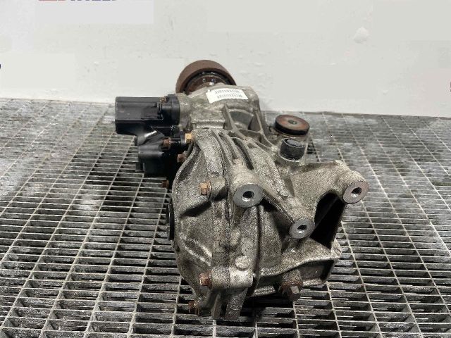 bontott VOLVO XC90 II Differenciálmű Tartó Bak