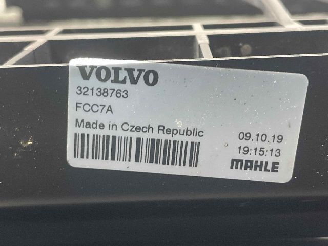 bontott VOLVO XC90 II Vízhűtő Radiátor Tartó