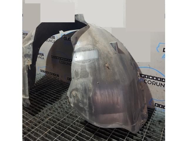 bontott VOLVO XC90 Jobb első Dobbetét (Kerékjárati, Műanyag)