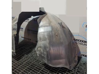 bontott VOLVO XC90 Jobb első Dobbetét (Kerékjárati, Műanyag)