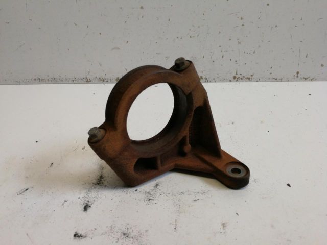 bontott VOLVO XC90 Jobb első Féltengely Tartó