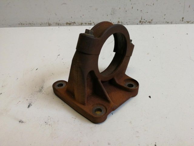 bontott VOLVO XC90 Jobb első Féltengely Tartó