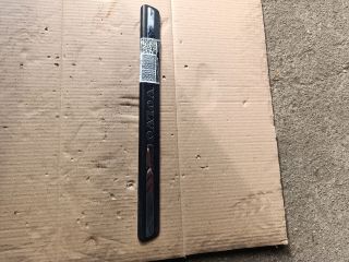 bontott VOLVO XC90 Jobb első Küszöb Díszléc