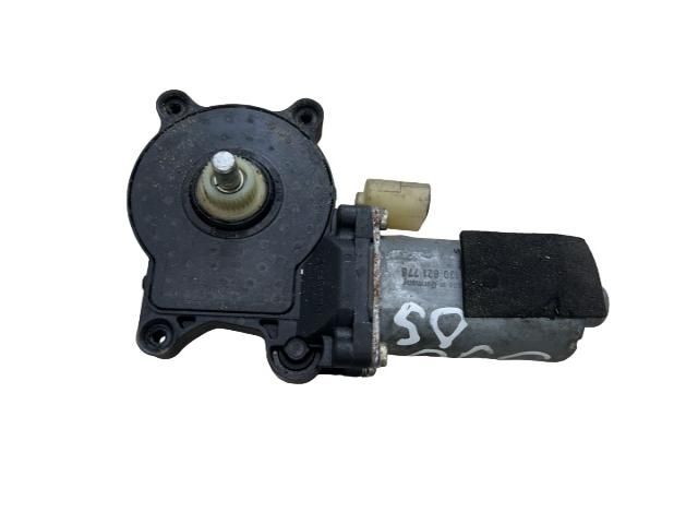 bontott VOLVO XC90 Jobb hátsó Ablakemelő Motor