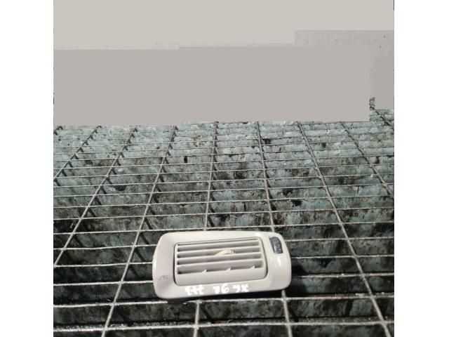 bontott VOLVO XC90 Jobb Szellőző