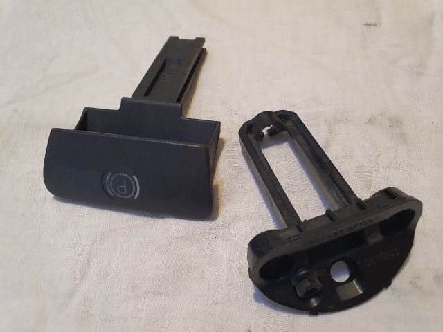 bontott VOLVO XC90 Kézifék Kapcsoló