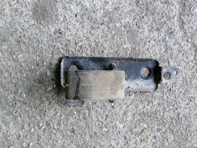 bontott VOLVO XC90 Kipufogó Tartó