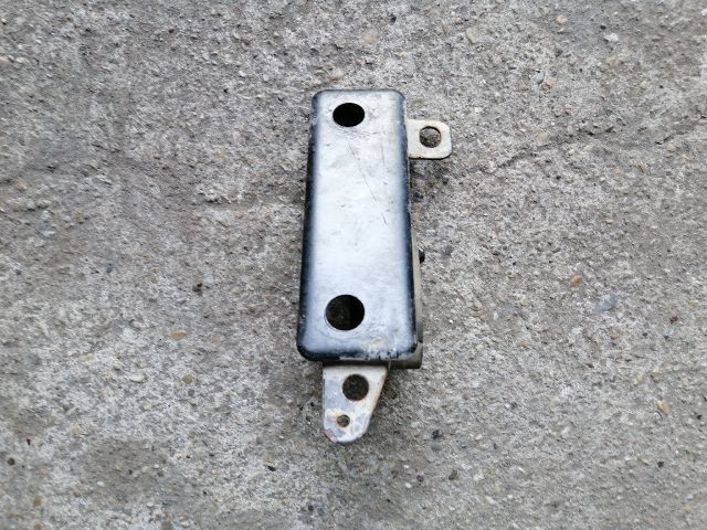 bontott VOLVO XC90 Kipufogó Tartó