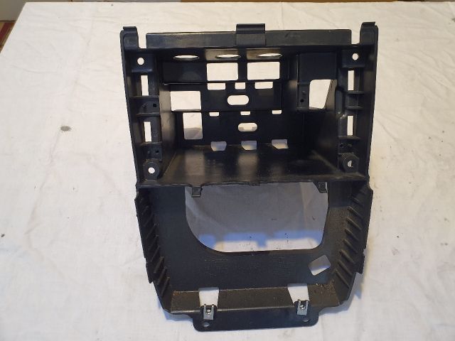 bontott VOLVO XC90 Rádió / CD Keret