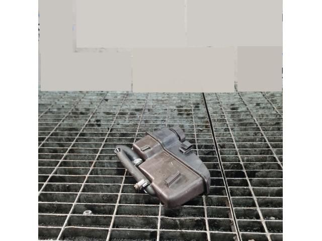 bontott VOLVO XC90 Szervóolaj Tartály