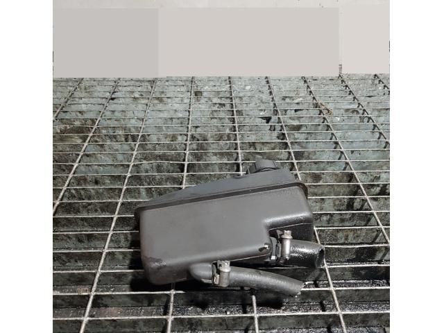 bontott VOLVO XC90 Szervóolaj Tartály