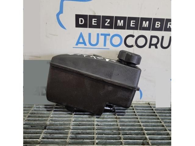 bontott VOLVO XC90 Szervóolaj Tartály