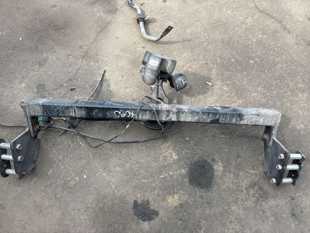 bontott VOLVO XC90 Vonóhorog