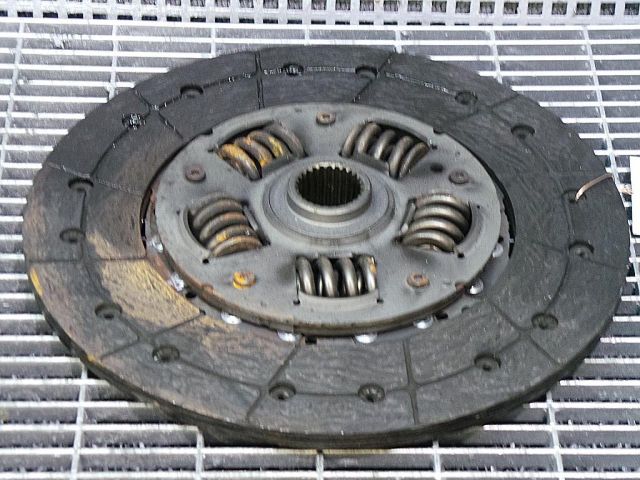 bontott VW AMAROK Kuplung Tárcsa