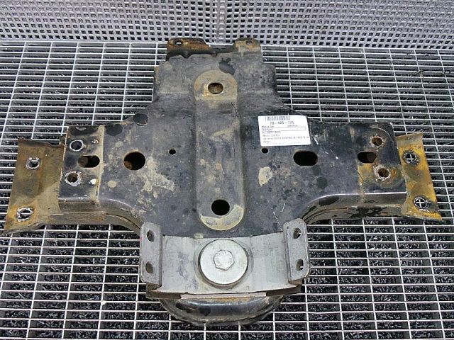 bontott VW AMAROK Váltó Tartó Bak (Pozíciófüggetlen)