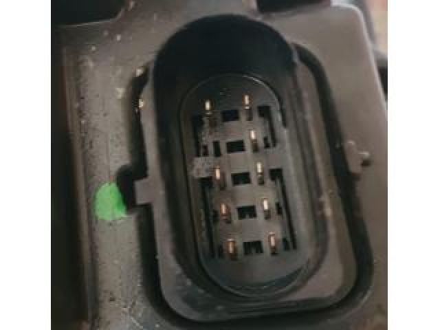 bontott VW AMAROK Bal Fényszóró