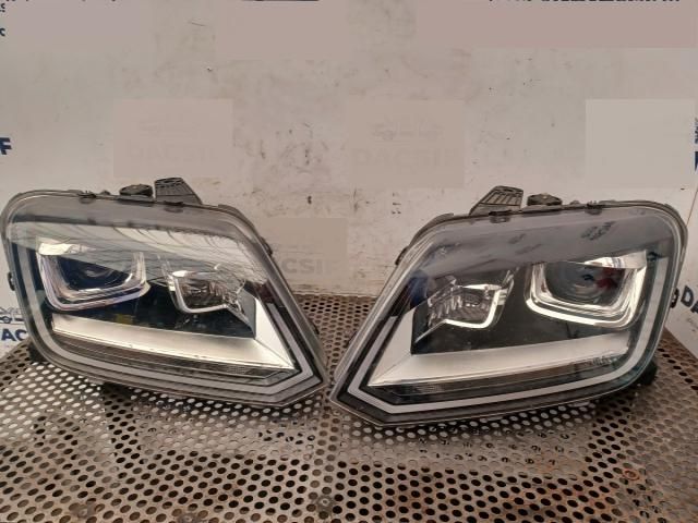 bontott VW AMAROK Bal Ledes Fényszóró