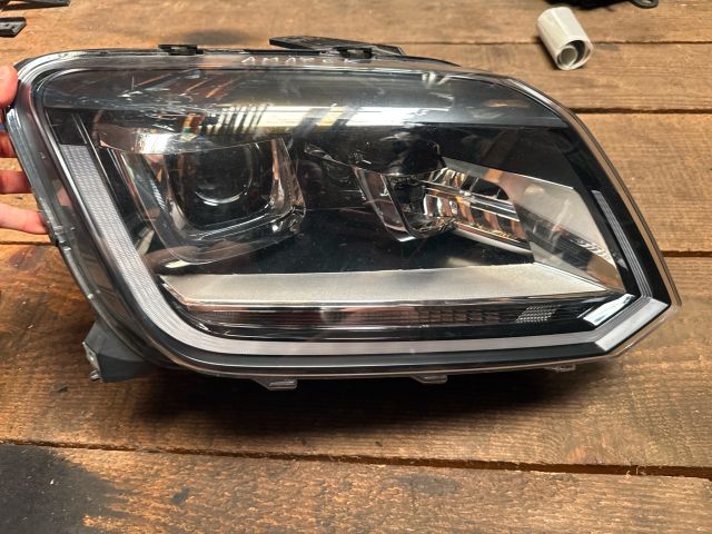 bontott VW AMAROK Bal Ledes Fényszóró