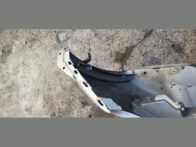 bontott VW AMAROK Első Lökhárító (Üresen)