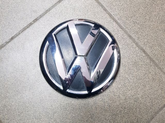 bontott VW AMAROK Hátsó Embléma