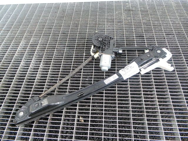 bontott VW AMAROK Jobb hátsó Ablakemelő Szerkezet (Elektromos)