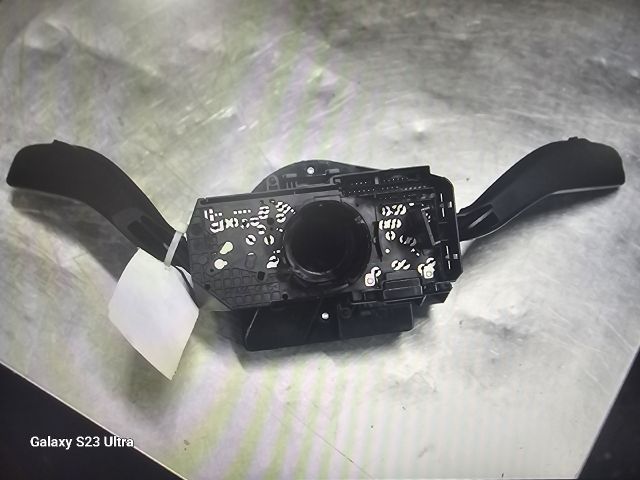 bontott VW AMAROK Komplett Kormánykapcsoló (Bajuszkapcsoló)