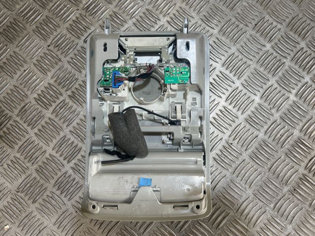 bontott VW AMAROK Középső Szemüvegtartó