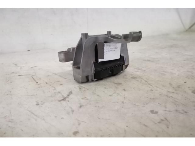 bontott VW ARTEON Motor Tartó Bak (Pozíciófüggetlen)