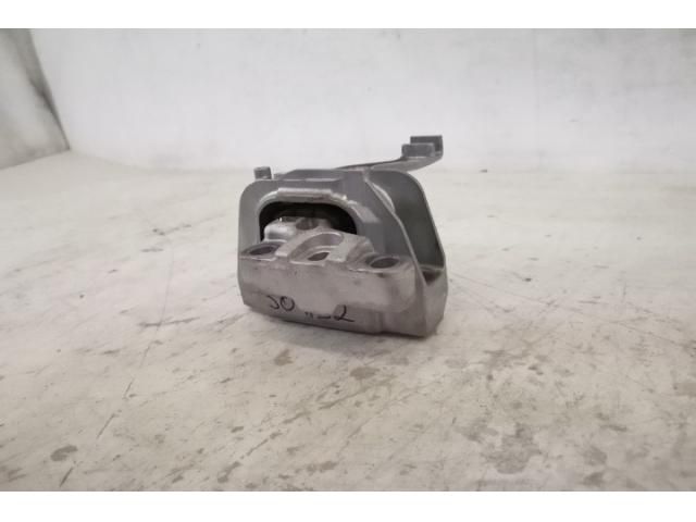 bontott VW ARTEON Motor Tartó Bak (Pozíciófüggetlen)