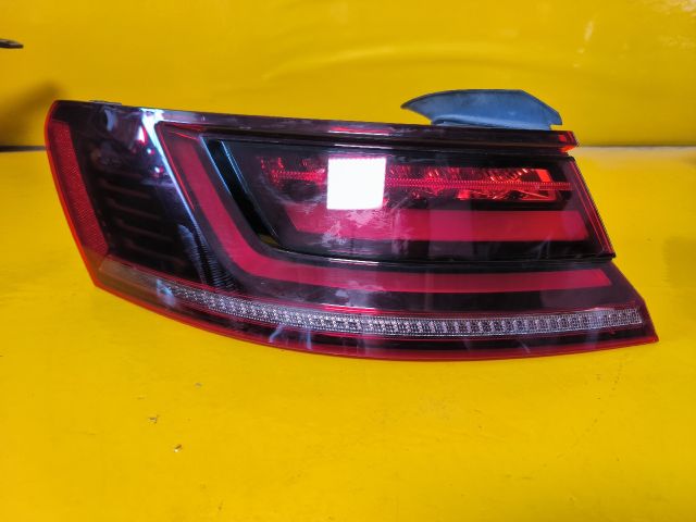 bontott VW ARTEON Bal Hátsó Lámpa